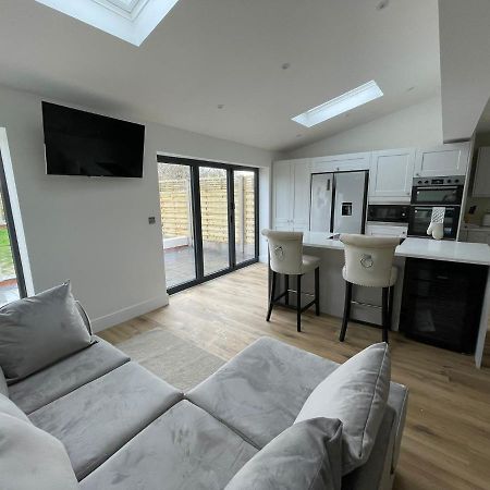 Newly Renovated 3 Bed Property - Countryside Views Dunstall 외부 사진