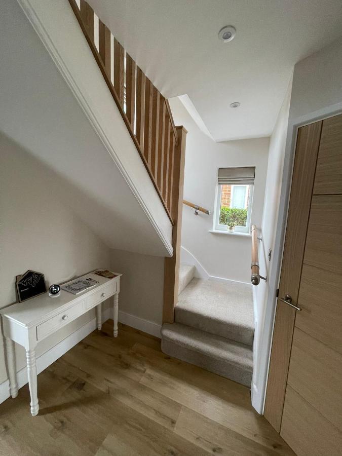Newly Renovated 3 Bed Property - Countryside Views Dunstall 외부 사진