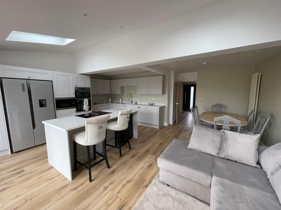 Newly Renovated 3 Bed Property - Countryside Views Dunstall 외부 사진
